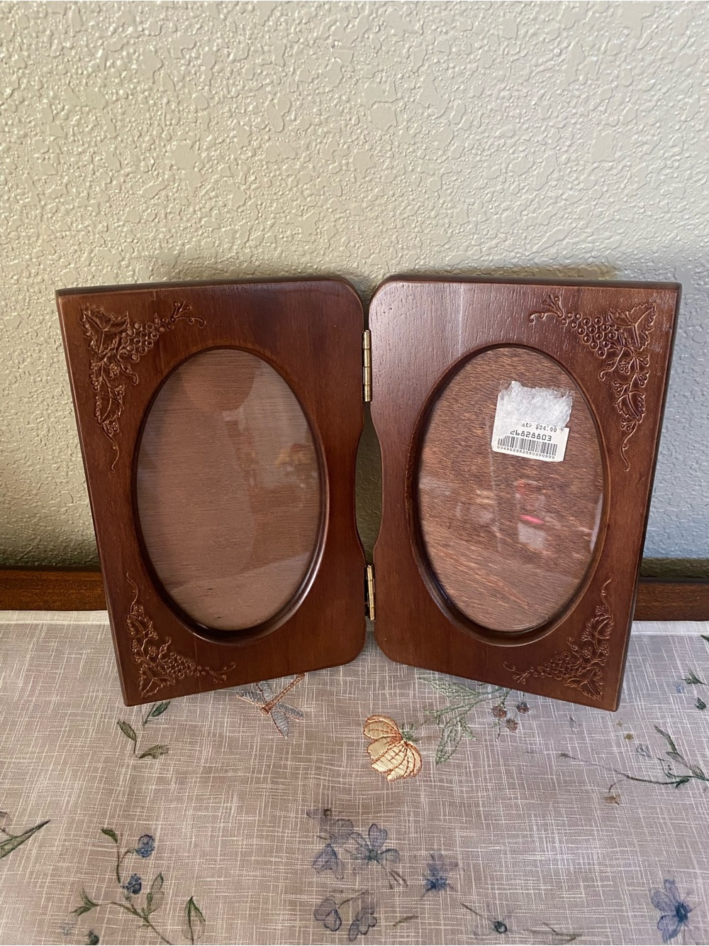 Vtg 1990 Double Oval Wooden Picture Frame - Brown Engraved New Frame